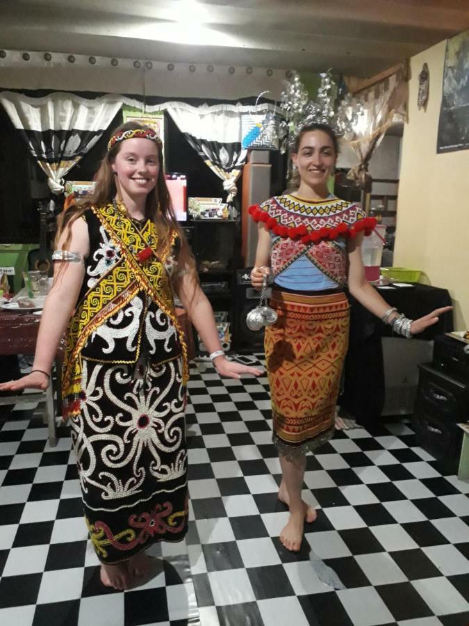 Mulu D Cave Homestay Eksteriør bilde
