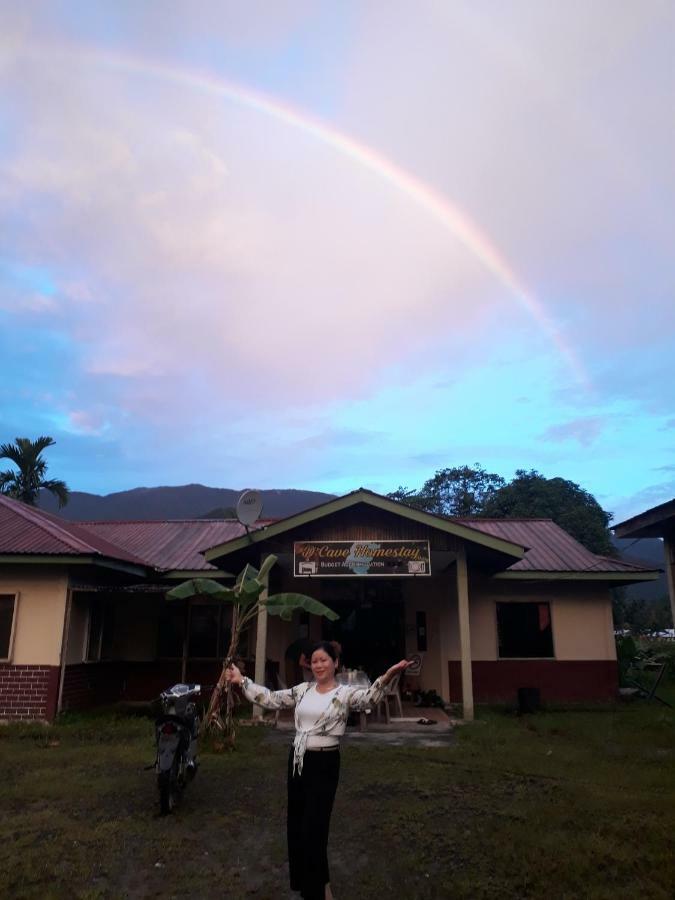 Mulu D Cave Homestay Eksteriør bilde